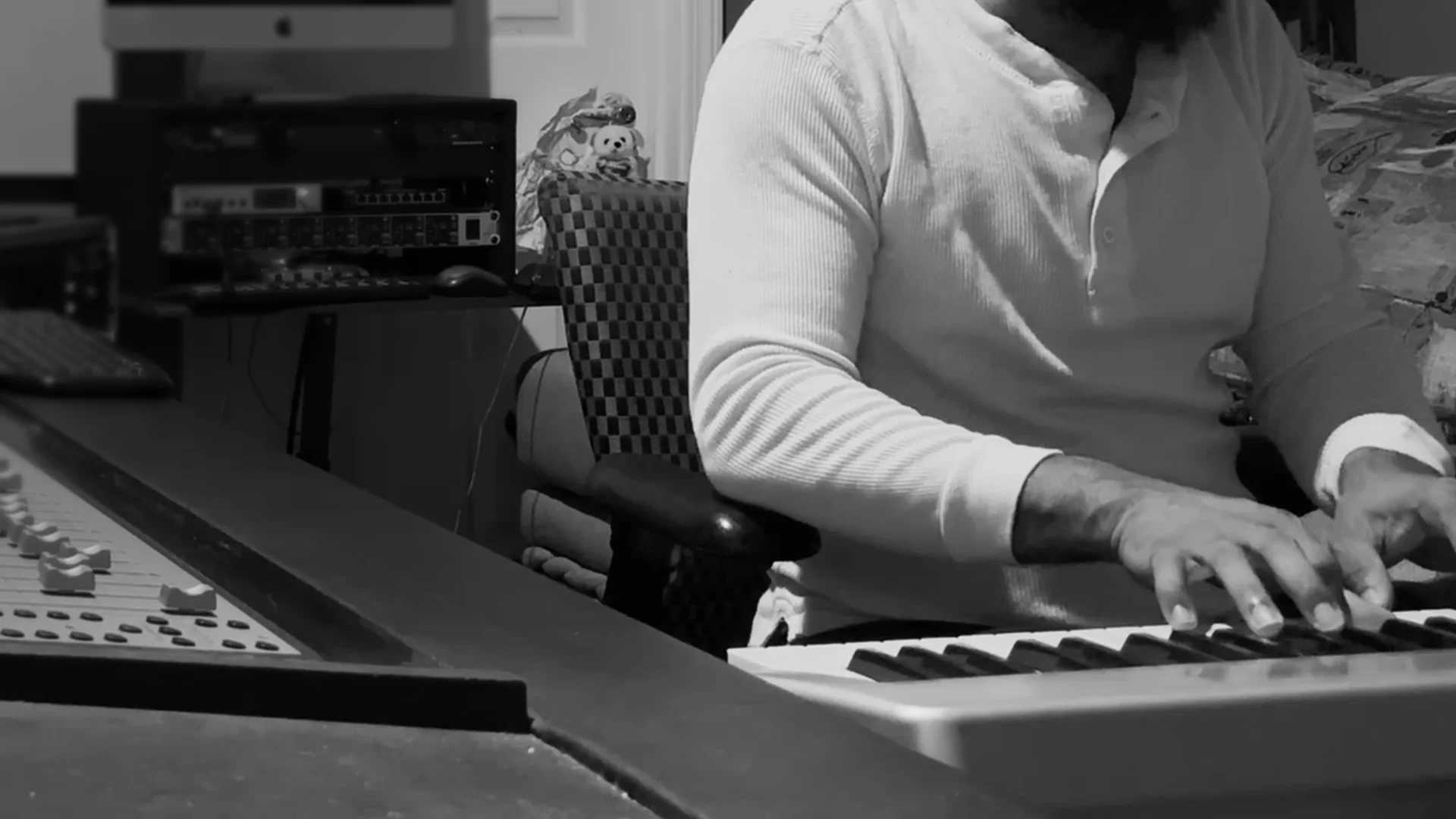 Analog synths and patch cables